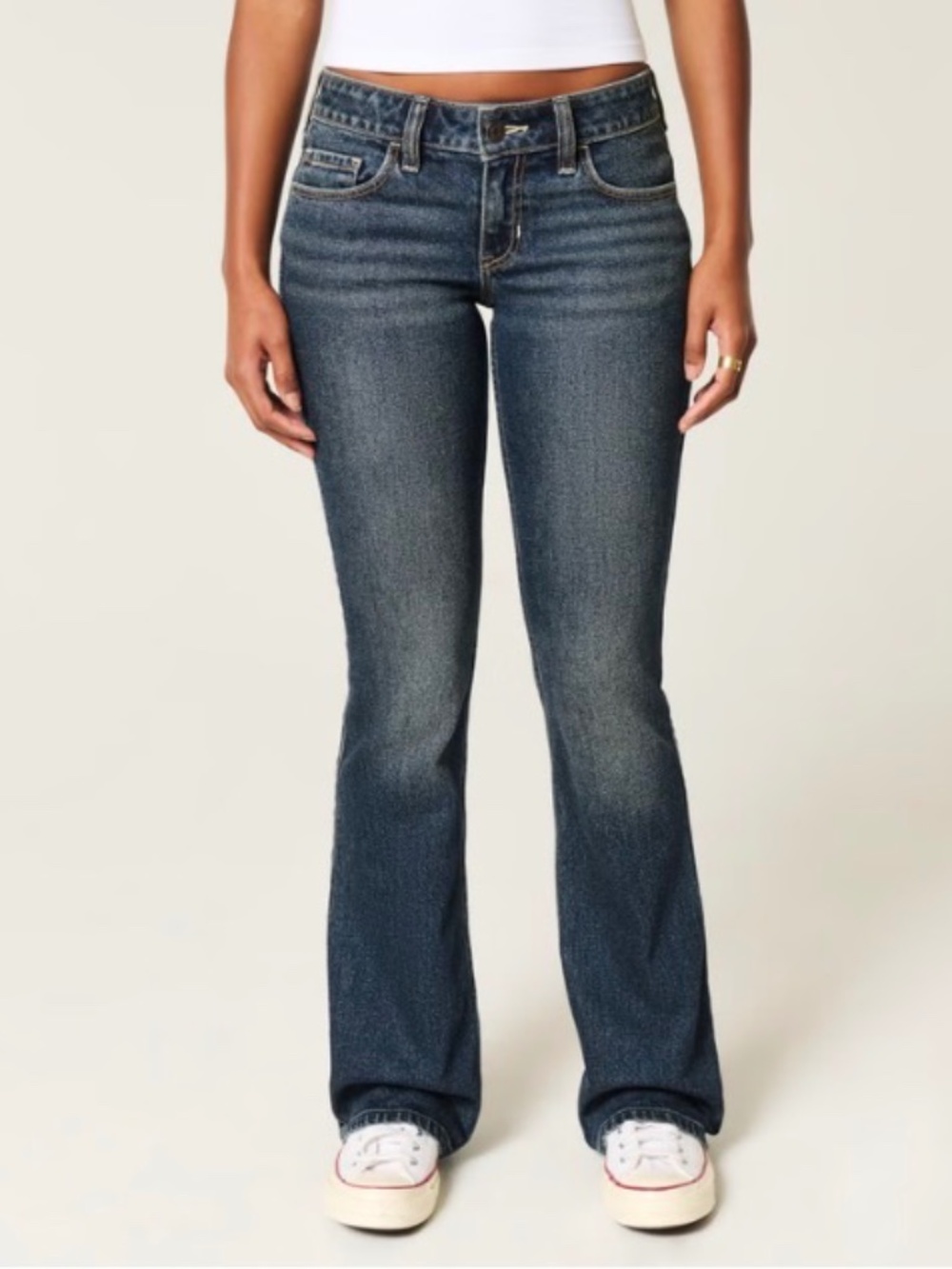 💐NWT💐Hollister Low-Rise Dark Wash Embroidered Bootcut Jeans - size 31